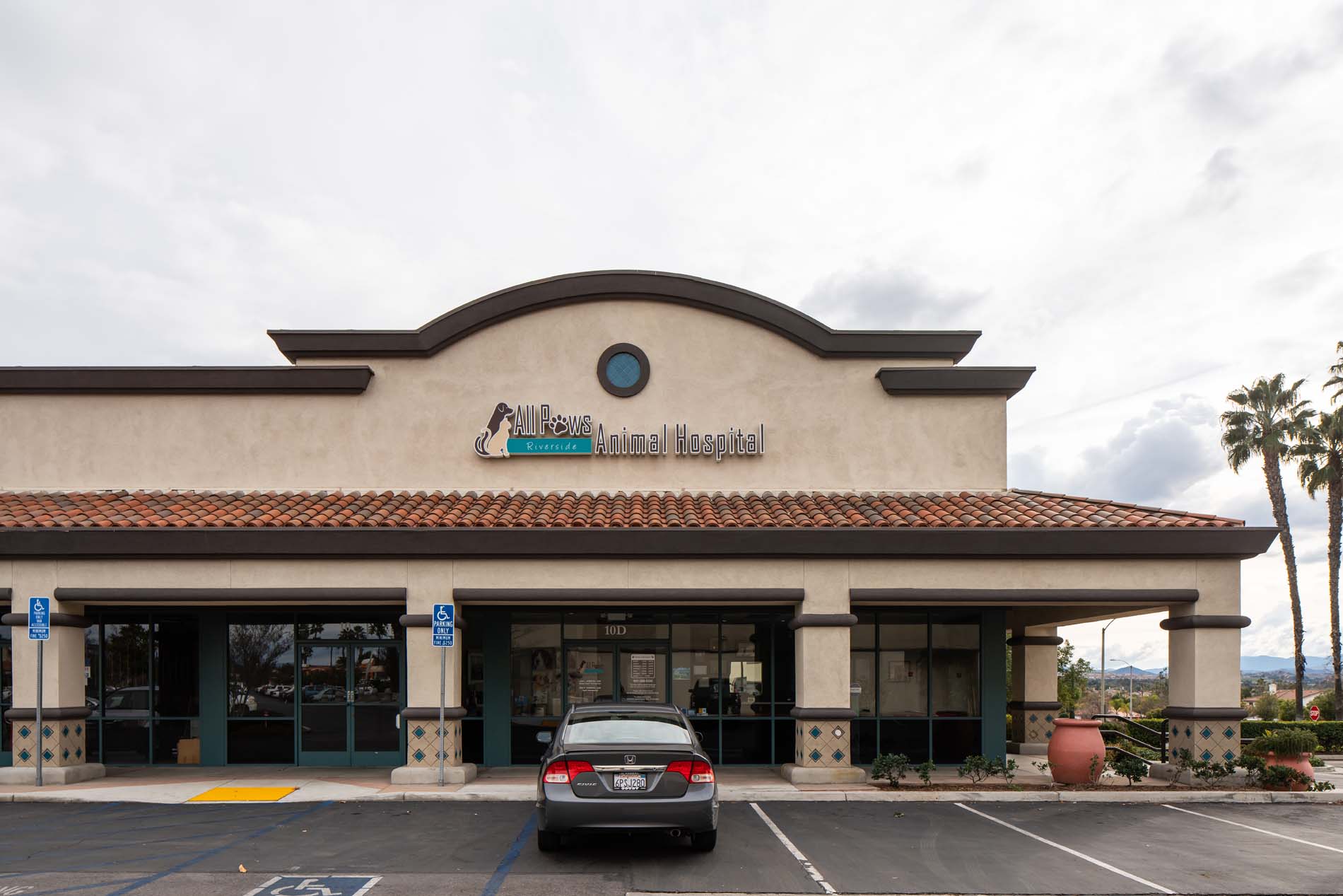 All Paws Animal Hospital | Mission Grove Shopping Center